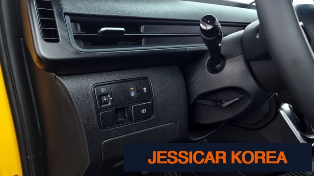 2023 Hyundai Staria - Thumbnail 17