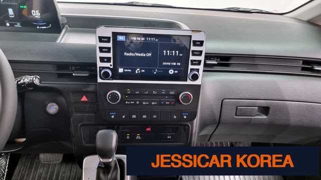 2023 Hyundai Staria - Thumbnail 20