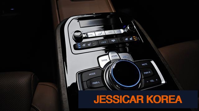 2019 Genesis G90 - Thumbnail 4
