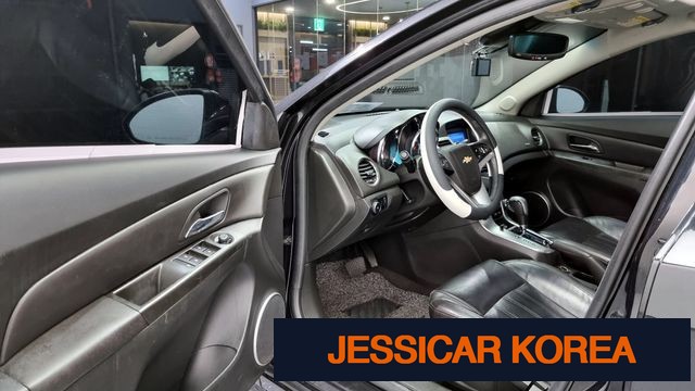 2012 Chevrolet Cruze - Thumbnail 9