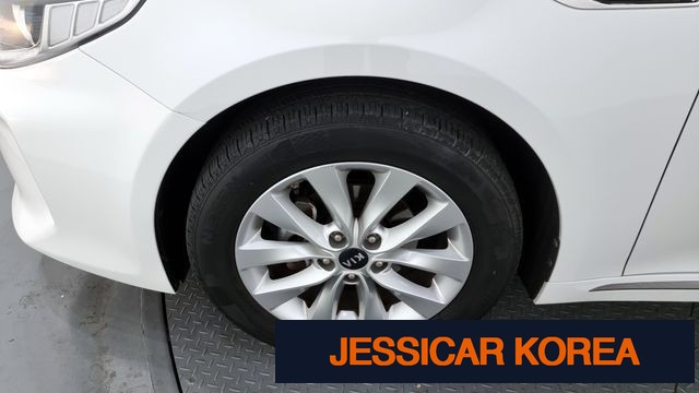 2016 Kia K5 2nd generation - Thumbnail 7