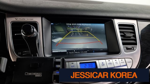 2013 Hyundai Genesis - Thumbnail 16