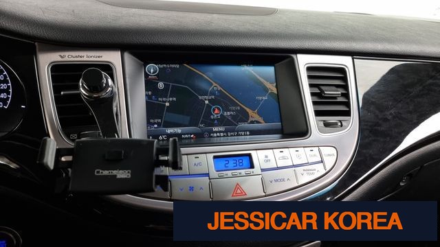 2013 Hyundai Genesis - Thumbnail 18
