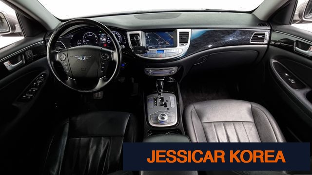 2013 Hyundai Genesis - Thumbnail 19