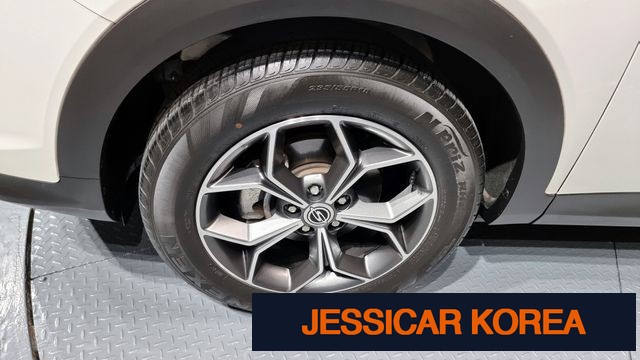 2020 KG Mobility Beautiful Korando - Thumbnail 8