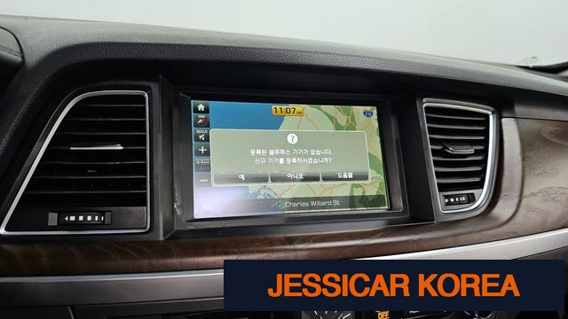 2015 Hyundai Genesis DH - Thumbnail 2