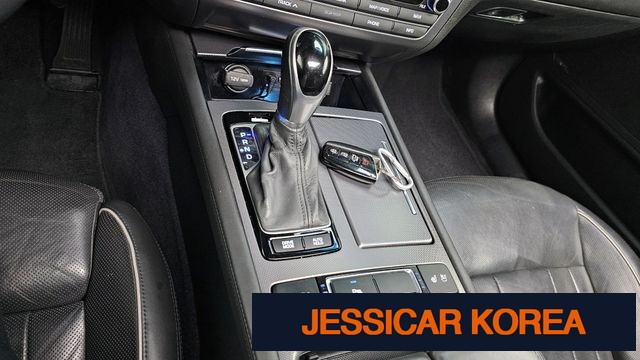 2015 Hyundai Genesis DH - Thumbnail 3