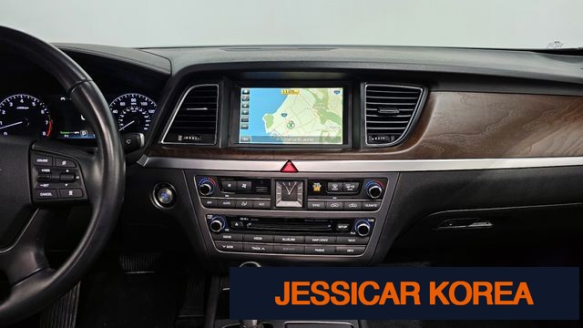 2015 Hyundai Genesis DH - Thumbnail 14