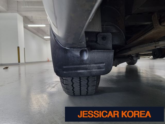 2016 Hyundai Grand Starex - Thumbnail 4