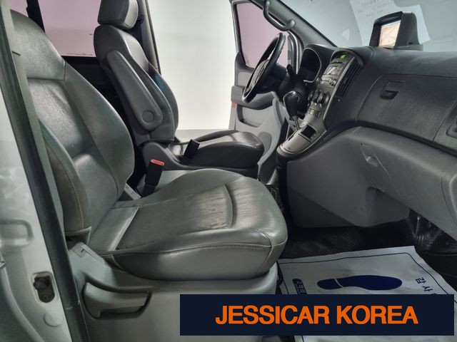 2016 Hyundai Grand Starex - Thumbnail 7