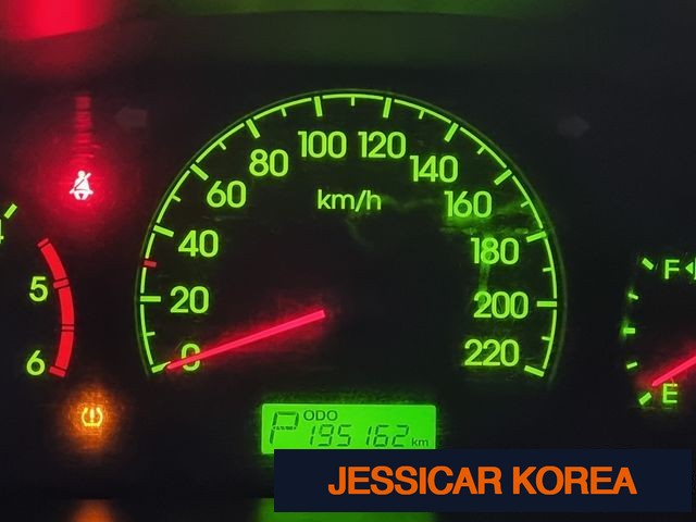2016 Hyundai Grand Starex - Thumbnail 8