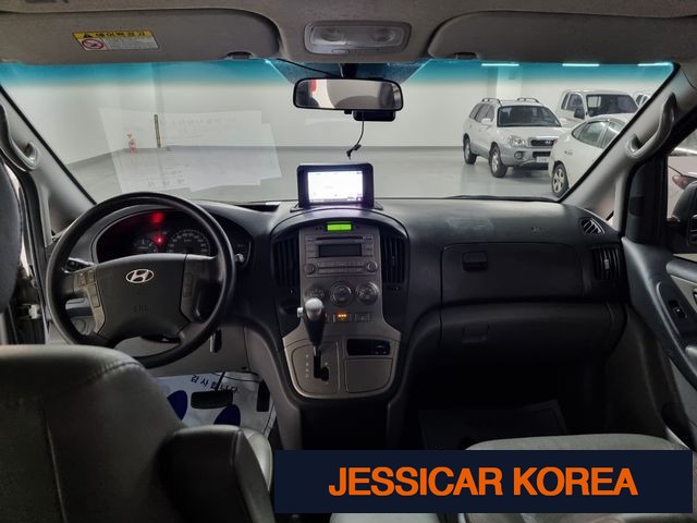 2016 Hyundai Grand Starex - Thumbnail 13