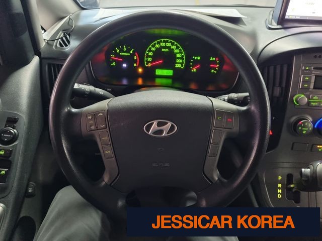 2016 Hyundai Grand Starex - Thumbnail 14