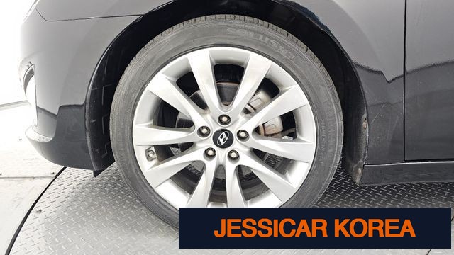 2014 Hyundai i40 saloon - Thumbnail 3