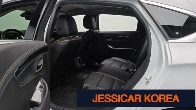 2016 Chevrolet Impala - Thumbnail 4