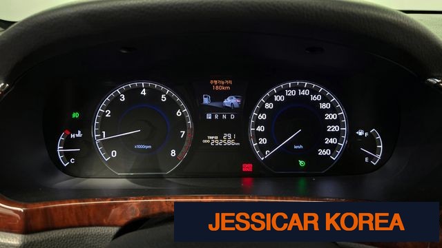 2010 Hyundai Equus (new model) - Thumbnail 4