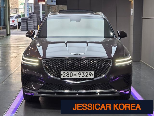 2021 Genesis GV70 - Thumbnail 4