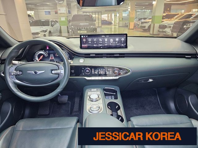 2021 Genesis GV70 - Thumbnail 8