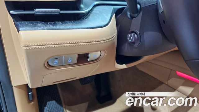 2022 Genesis G90 (RS4)