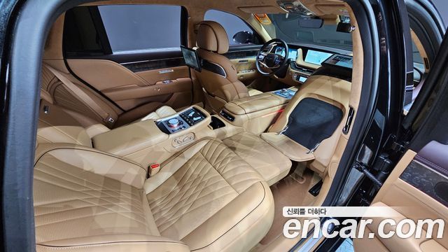 2022 Genesis G90 (RS4) - Thumbnail 17