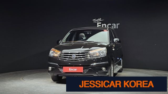 2014 KG Mobility Korando Turismo - Thumbnail 9