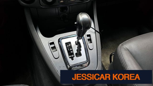 2014 KG Mobility Korando Turismo - Thumbnail 15