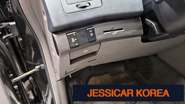 2014 KG Mobility Korando Turismo - Thumbnail 16