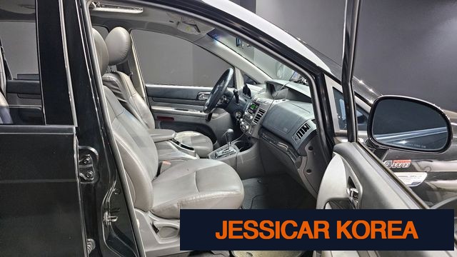 2014 KG Mobility Korando Turismo - Thumbnail 18