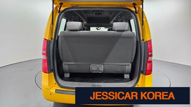 2019 Hyundai The New Grand Starex - Thumbnail 2