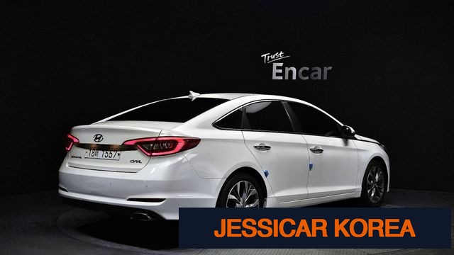 2015 Hyundai LF Sonata - Thumbnail 10