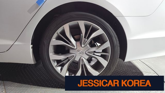 2015 Hyundai LF Sonata - Thumbnail 11