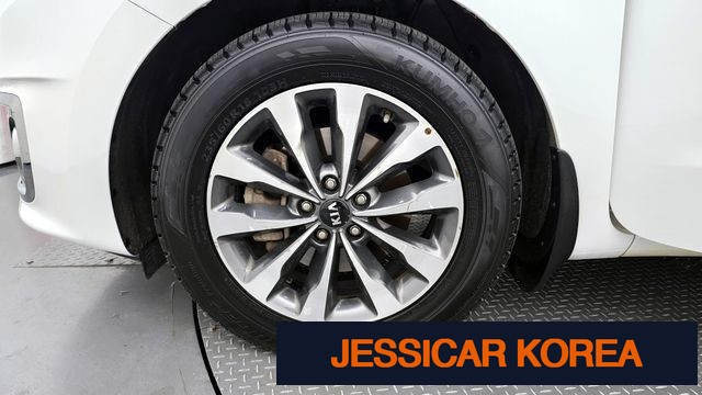 2015 Kia All New Carnival - Thumbnail 13