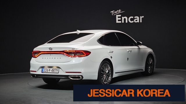 2019 Hyundai Grandeur IG - Thumbnail 14