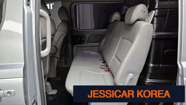 2015 Hyundai Grand Starex - Thumbnail 4