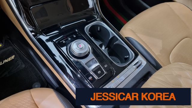 2021 Kia Carnival 4th Gen - Thumbnail 3