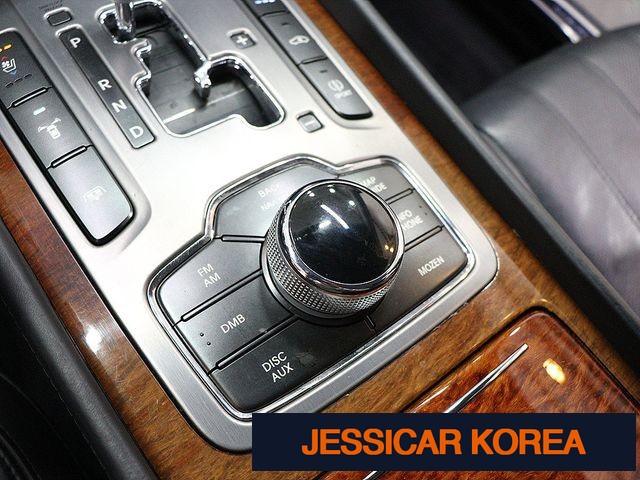 2011 Hyundai Equus (new model) - Thumbnail 3