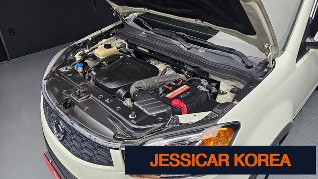 2014 KG Mobility New Korando C - Thumbnail 7