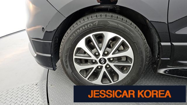 2019 Hyundai The New Grand Starex - Thumbnail 2