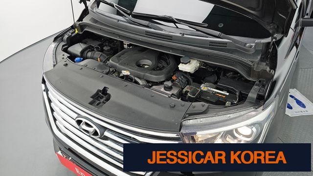 2019 Hyundai The New Grand Starex - Thumbnail 19