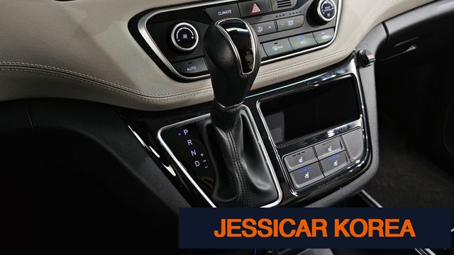 2019 Hyundai The New Grand Starex - Thumbnail 7