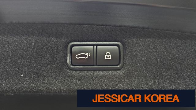 2021 Genesis G90 - Thumbnail 7