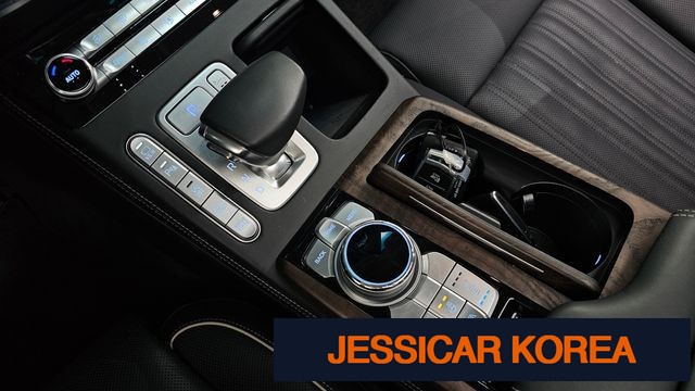 2021 Genesis G90 - Thumbnail 17