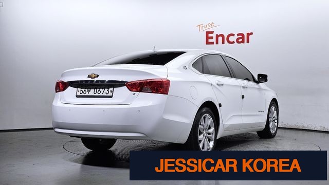 2016 Chevrolet Impala - Thumbnail 3