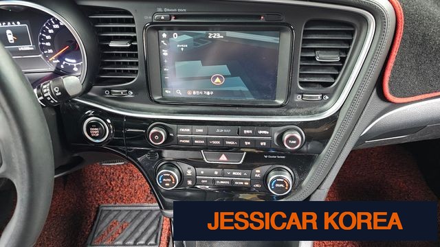 2015 Kia K5 Hybrid - Thumbnail 2