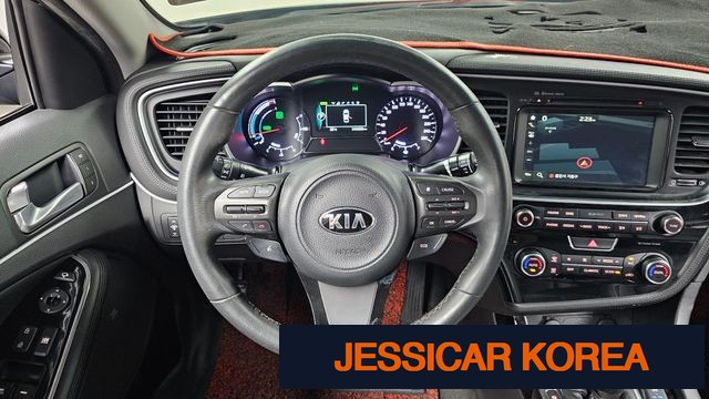 2015 Kia K5 Hybrid - Thumbnail 6