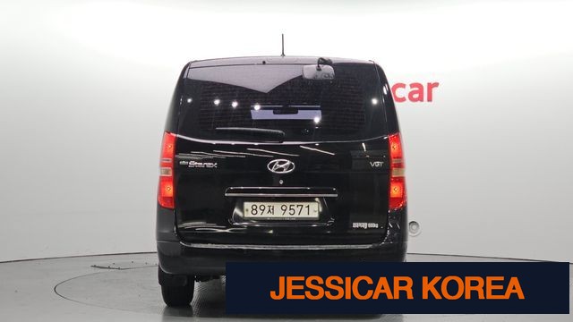 2016 Hyundai Grand Starex - Thumbnail 2