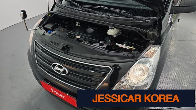 2016 Hyundai Grand Starex - Thumbnail 8