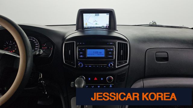 2016 Hyundai Grand Starex - Thumbnail 11
