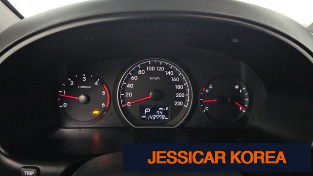 2016 Hyundai Grand Starex - Thumbnail 18