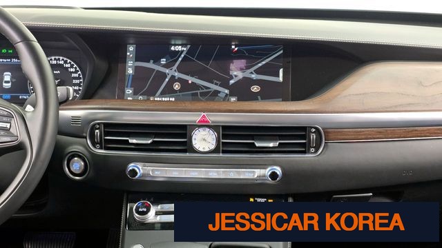 2021 Genesis G90 - Thumbnail 12